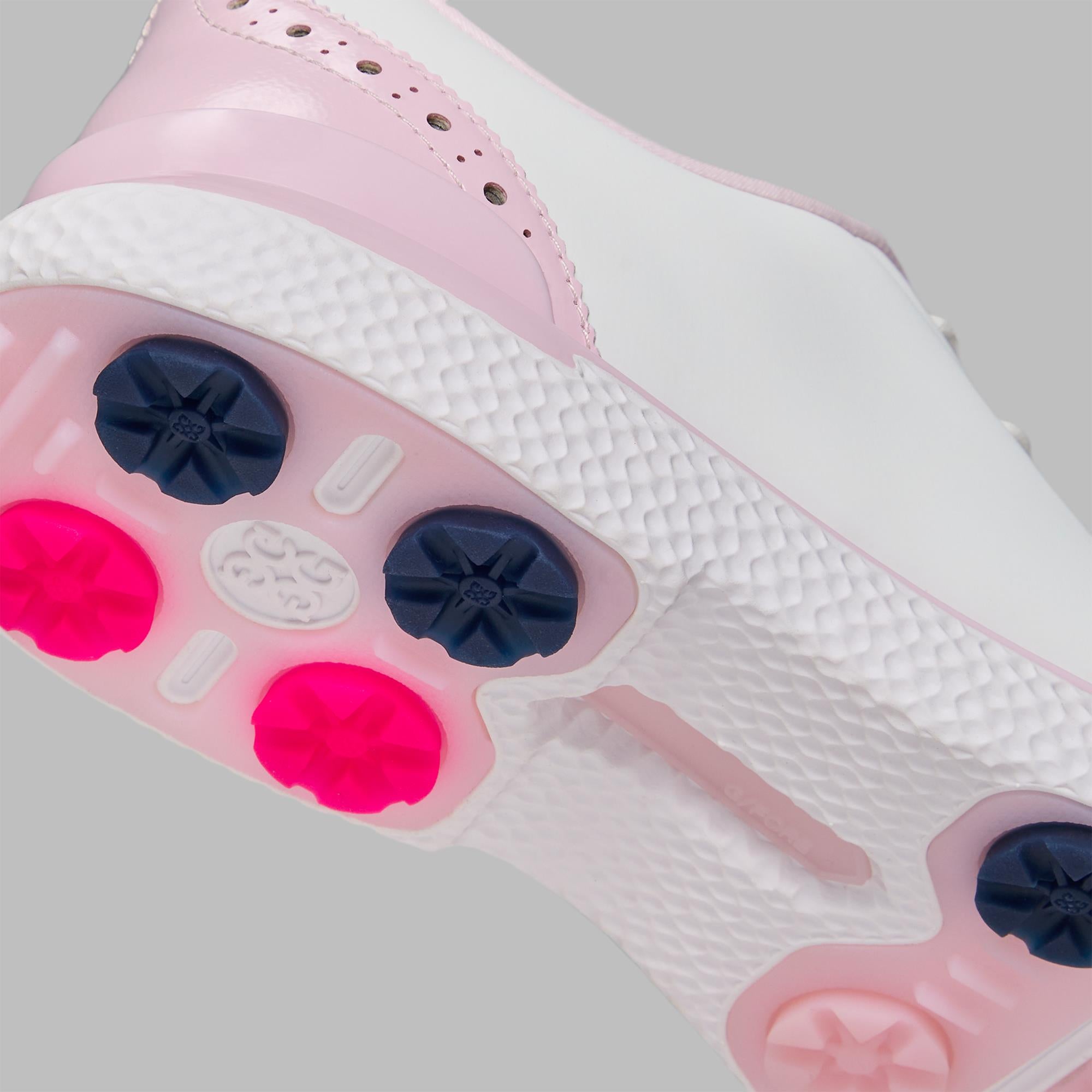 G/FORE Gallivan2r Brogue Cap Toe Kiltie Ladies Golf Shoes Snow/Blush